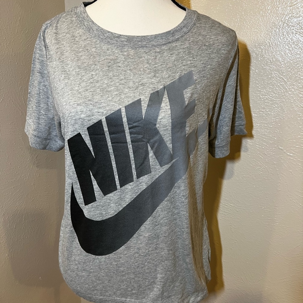 Nike shirt! Like new!